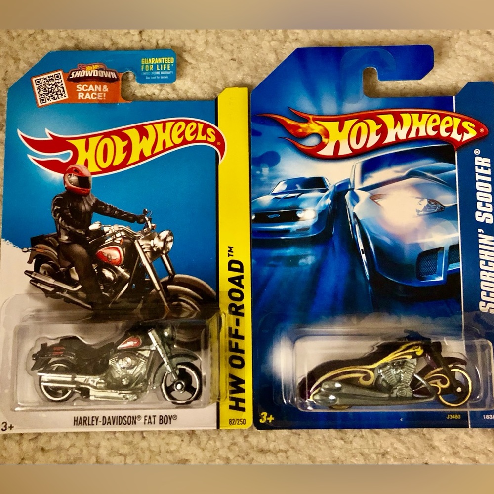 Hot Wheels Motorcycles Lot of (2)
